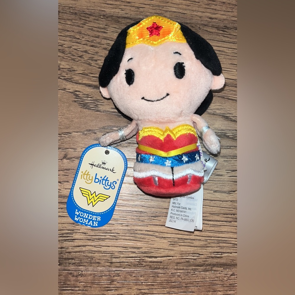 Wonder Woman Itty Bitty